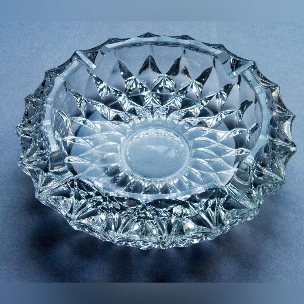 Vintage Heavy Cut Crystal Ashtray Catchall Bowl Retro Mid Century Decor - Picture 2 of 10